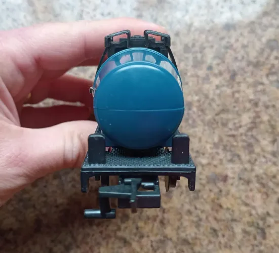 Ferrorama Vagão de Combustível Azul "Cautex" Tomy