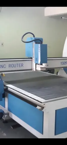 Máquina CNC Router 1325 com 4 eixo