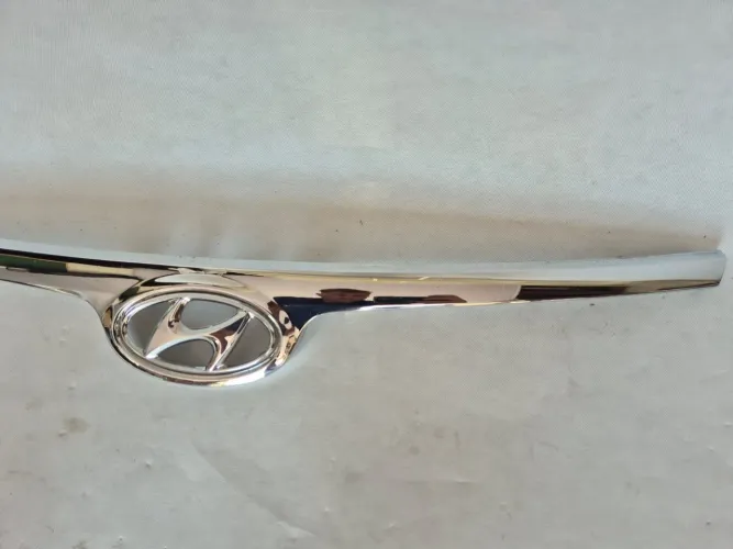 Friso Cromado grade Dianteira Hyundai I30 2008
