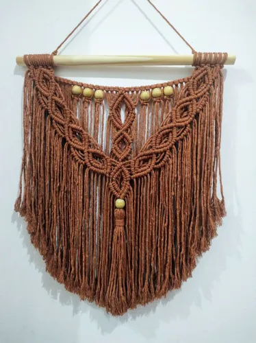 Macramê artesanal para decoração de parede