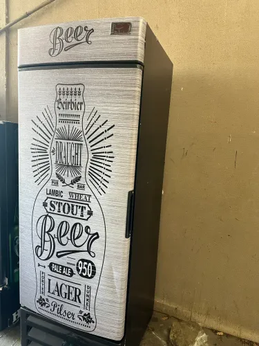 Cervejeira fricon porta cega 500 litros