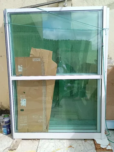 Portas de vidro 6 metros de largura pra vender logo, só 3,000