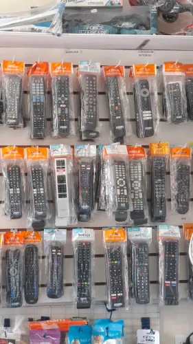 Controles Remotos Universais e Específicos para TV