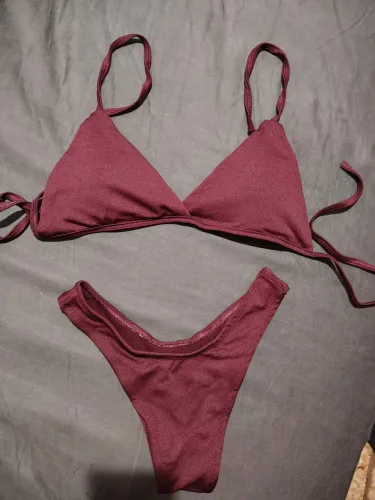 Conjunto de Biquínis novos Tam P com bojo