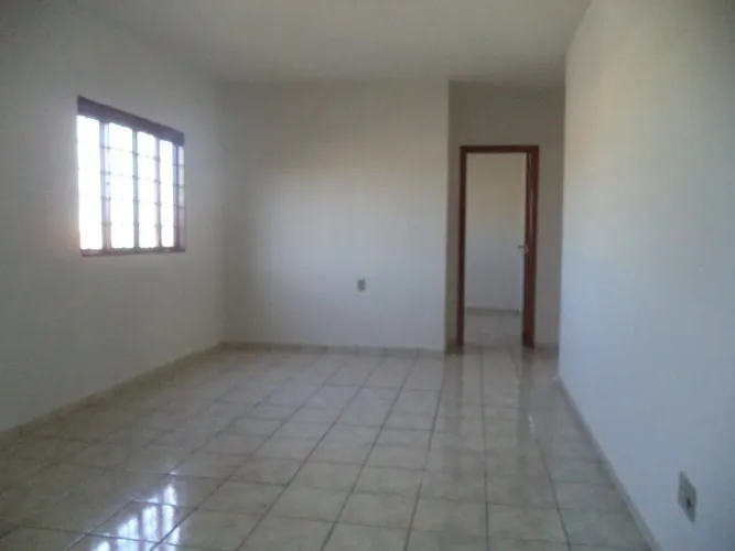 Casas pra investidores jardim Finott