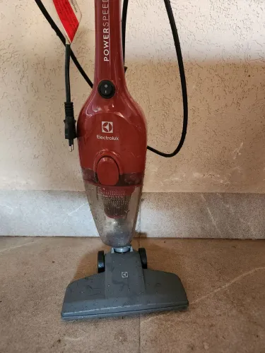 Aspirador em pó com fio Electrolux