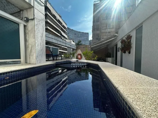 Cobertura Duplex de Luxo 176m² | 3 Quartos (2 Suítes) | Piscina e Área Gourmet | 3 Vagas n