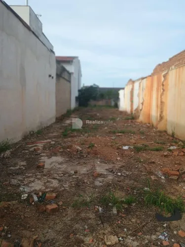Terreno à venda em Pindamonhangaba, Centro, com 215 m²