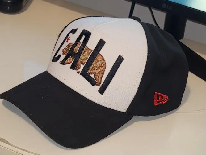 Boné Cali New Era