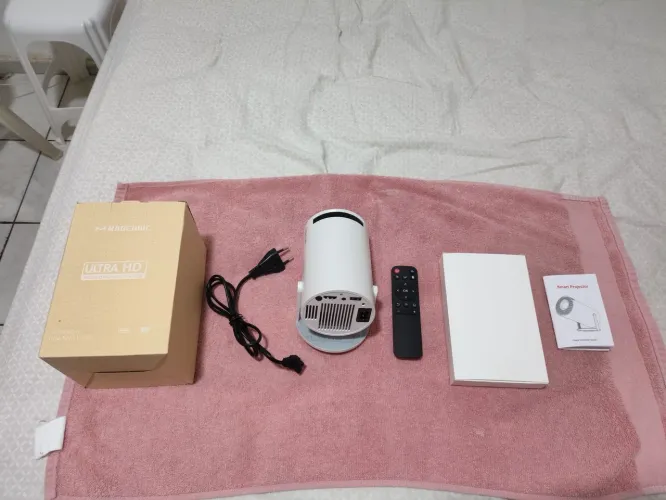 Mini Projetor Smart Magcubic HY300