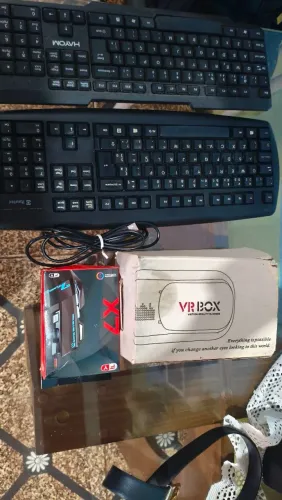 2 Teclados ,1 mouse e 2 VR box