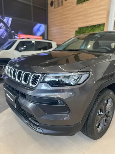 Jeep Compass Sport 25/26 0km