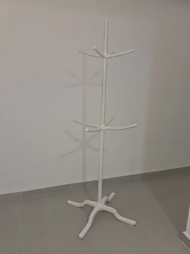 Cabideiro de Chão Decorativo Branco - 2 metros de altura, ferro, 30 kg