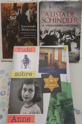 Coleção de livros sobre a Segunda Guerra Mundial