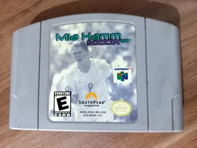 Mia Hamm Soccer 64 Original Nintendo 64 Raro!