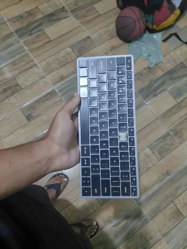Teclado satechi sem fio 