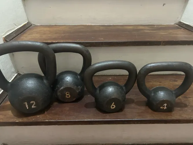 Vendo querobel (kettlebell) de vários tamanhos 