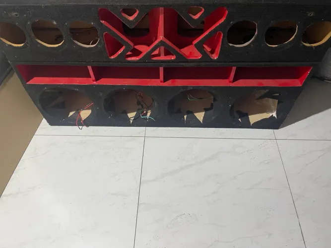 Caixaria para 4 falante