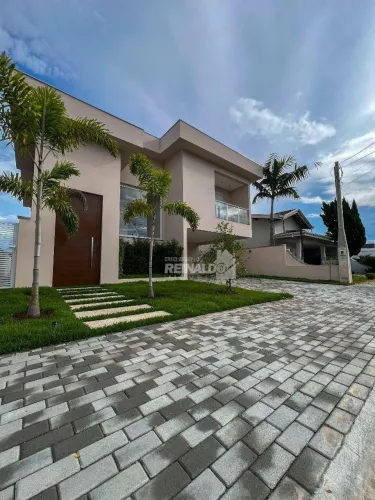 Casa à venda no Bosque dos Pires em Itatiba com 327m², 3 suítes, piscina e área gourmet