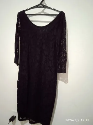 Vende-se vestido em renda preto Marisa