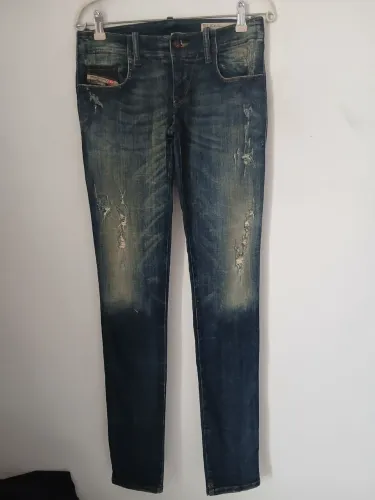 JEANS DIESEL GRUPEE SUPER SLIM ORIGINAL MADE IN ITALY TAMANHO 36/38 FEMININA