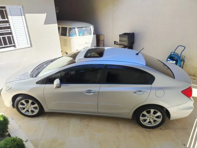 Honda Civic Sedan EXS 1.8/1.8 Flex 16V Aut. 4P 2013