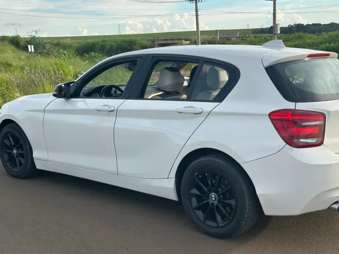 BMW 118IA / Urban/sport 1.6 TB 16V 170cv 5P 2012