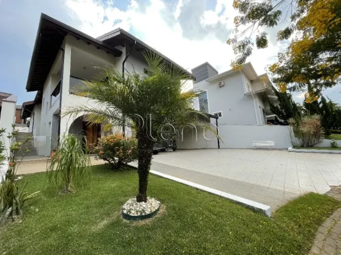 Casa à Venda no Condomínio Reserva Colonial em Valinhos, no bairro Dois Córregos.