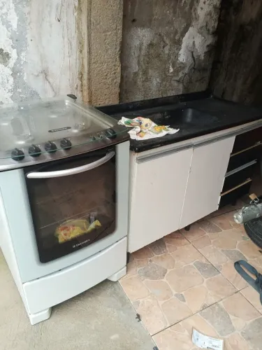 Fogão Electrolux + balcão de pia usadinho entrego se precisar