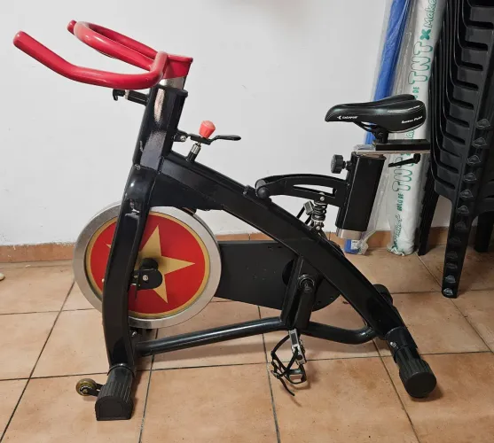 BAIXEI PARA LEVAR! Bicicleta Spinning Profissional Schwinn Semi Nova
