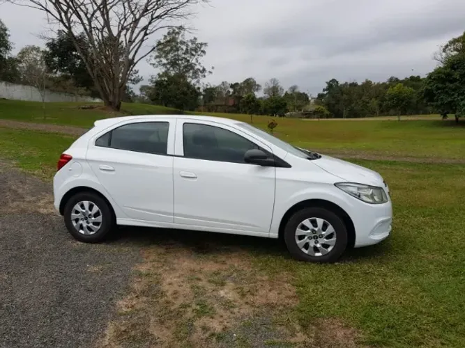 Chevrolet Onix Hatch LT 1.0 8V Flex Power Mec. 4P 2015