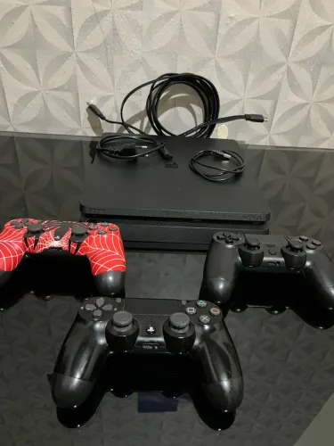 PS4 SLIM 1TB