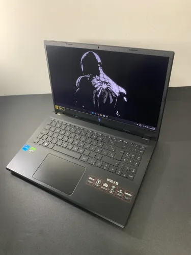 Notebook Gamer Acer Nitro V 15 - i5 13ª Ger. / RTX 3050 6GB / 16GB DDR5 / 144Hz
