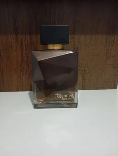 Vendo perfume palo santo da Natura.