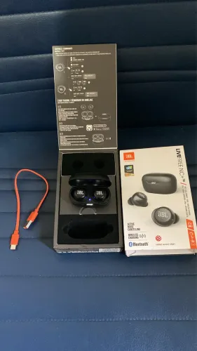 JBL Live Free NC+ TWS