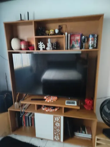 Estante para  tv e livros 1x20m