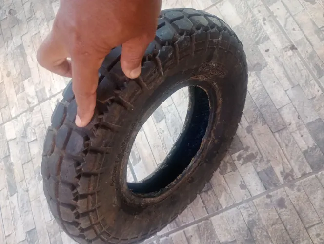 Pneu pra carroça dê lanche levolin original