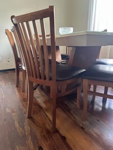 Mesa com 8 Cadeiras