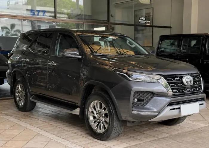 Toyota Hilux SW4 SRX 4X4 2.8 TDI 16V Dies. Aut. 2021
