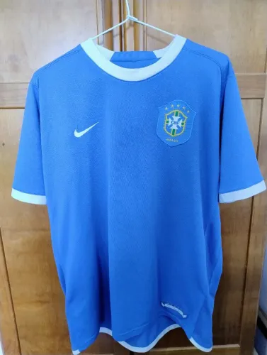Camisa Brasil Away 2006 Nike Original - Tamanho G - Em perfeito estado de conservação.