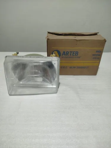 Farol esquerdo assimétrico Fiat Uno 85 86 87 88 89 90 original Arteb época antiga raridade