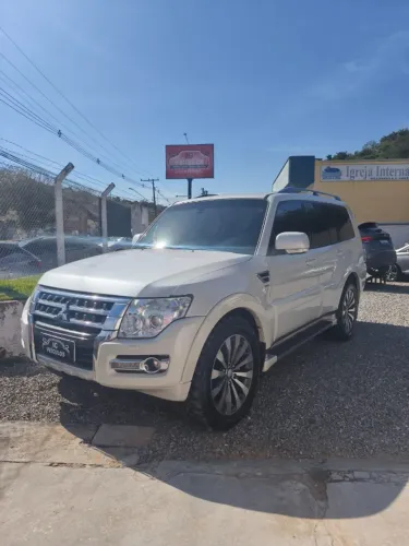 Mitsubishi Pajero HPE Full 3.2 4X4 T.i.dies. 5P AUT 2019