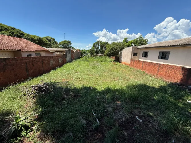 VENDO TERRENO 536M - PRÓXIMO A PREFEITURA 