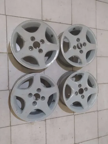 Rodas aro 14 Ford e Peugeot 