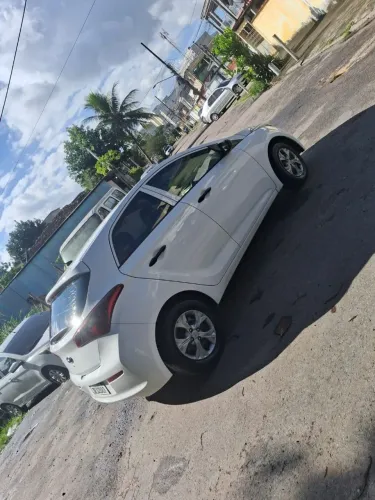 Hyundai HB20 Unique 1.0 Flex 12V Mec. 2019