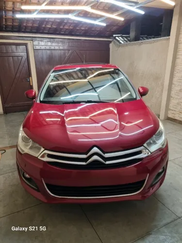 Citroen C4 Lounge Exclusive 1.6 Turbo 4P Aut. 2014