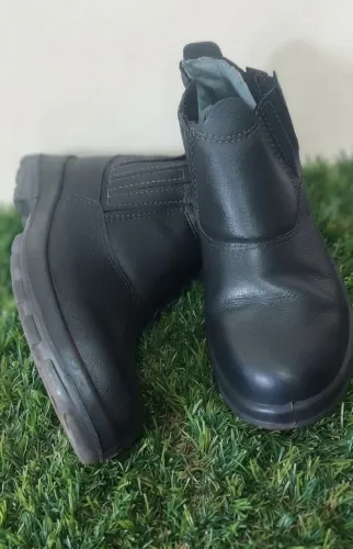 Bota de segurança nova n41