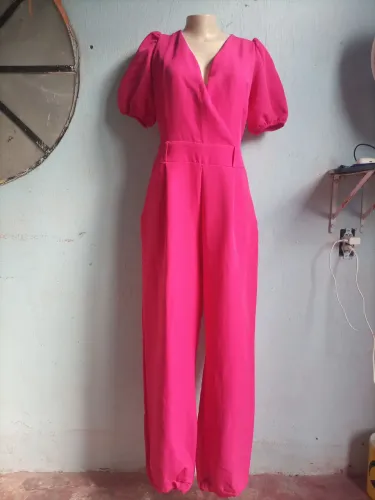Macacão rosa comprido