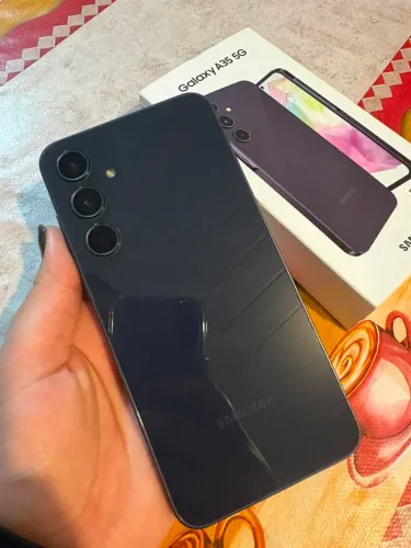 Vendo galaxy a35 256 gb 8gb de ram 