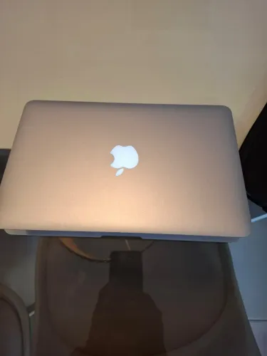 MacBook Air 11" Impecável (Estado de Novo) + Bateria Nova + Case Targus